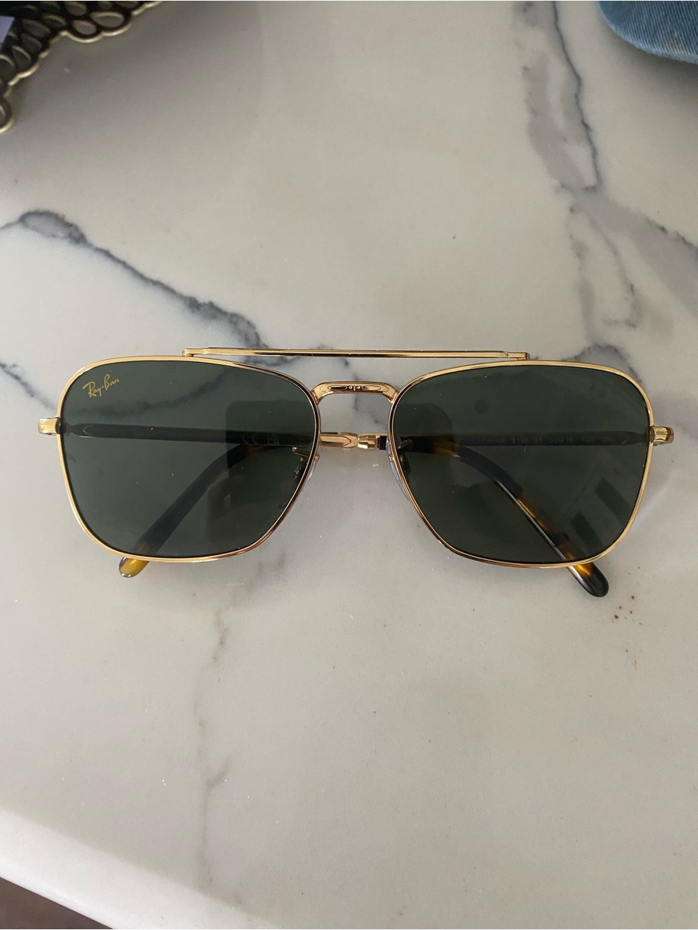 Ray-Ban “New Caravan” Gold Frame Green Lenses Sunglasses Aviators (Authentic)